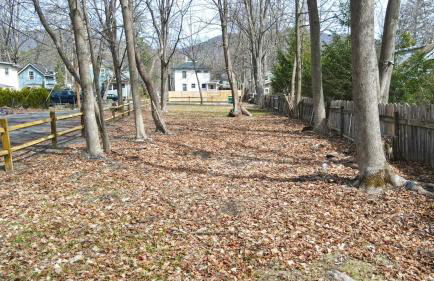 Renovated home seconds from town - Foto 37