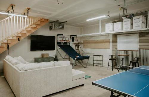 Cabin and Casita Near Rosyln and Suncadia Hot Tub, Game Room, Firepit, Sleeps 11 - Photo 34