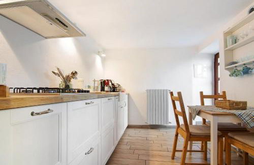 Stone House of the year 1500 - Photo 12