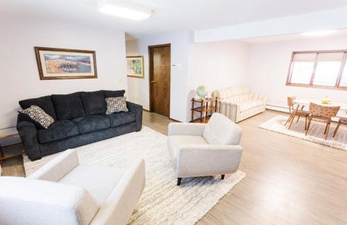 Relaxing Lake Haven House - Close to EVERYTHING! - Foto 7