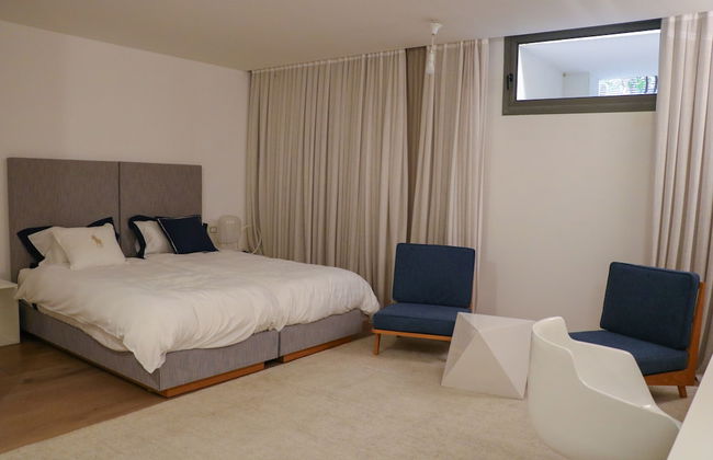 Luxurious Coastal Villa with Pool - Foto 21