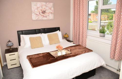 SM Dreams Unlimited Serviced Accommodation- Stanwell-Staines-Heathrow - Foto 34