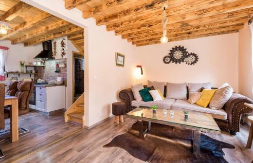 Gorgeous Home In Gospic - Photo 23