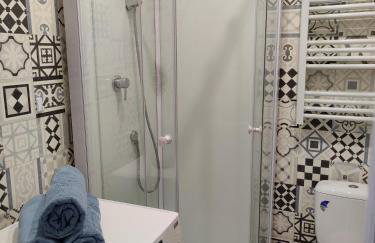 Noclegi Duet House Green Harmony Studio wejście na kod CENTRUM Ptak, Orientarium, Mandoria, Fala, Centrum Zdrowia Matki Polki, bezpłatny parking, klimatyzacja - Foto 28