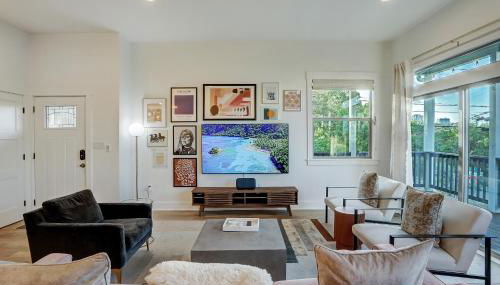 Bachelor/Bachelorette Mansion In the Heart of ATX - Photo 4