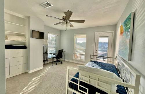 Linda's Lake House Waterfront Home on Lake Conroe - Foto 18