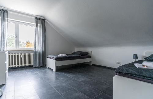 Voll ausgestattete Apartments mit Einzelbetten - Küche - WLAN - PKW-Parkplatz - Foto 26