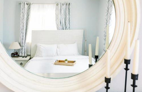 Coastal Farmhouse with mini Golf, Private Beach &Spa - Photo 18