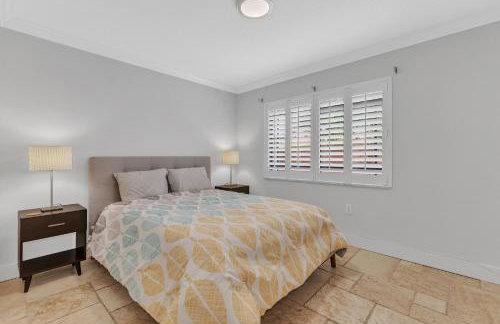 Tropical Oasis with Heated Pool and BBQ - Foto 10