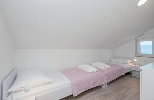 Nice Apartment In Podaca With Wifi - Foto 8