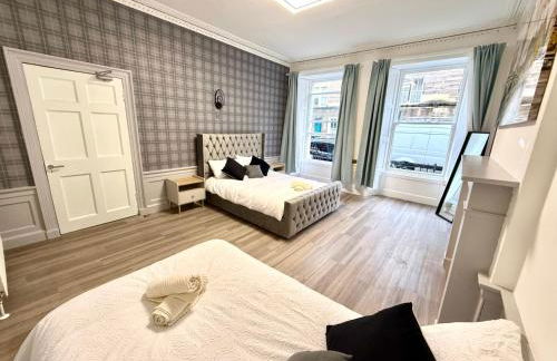 The Handy Hub Luxury Victorian Apartment - Fast WiFi & Central Edinburgh - Photo 16