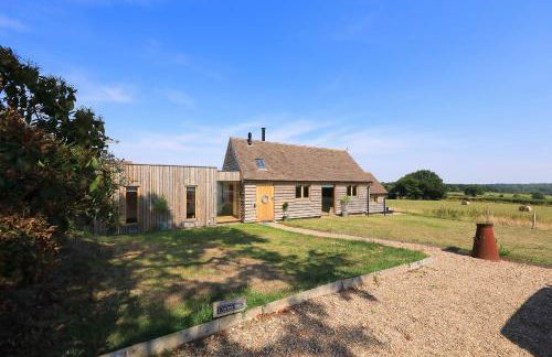 The Cowshed, Tunbridge Wells - Photo 1