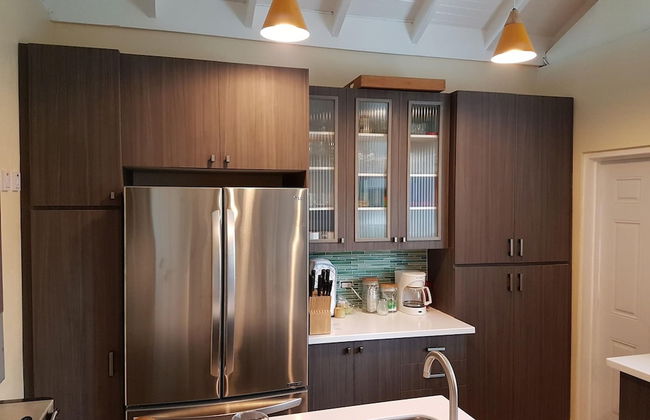 Je Suis Jamaica - 4 B R Beachfront Villa w Staff - Photo 48