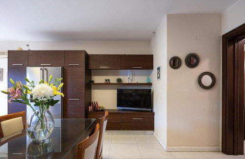 Hestia Grey Villa with Guest House & Private Pool - Foto 63