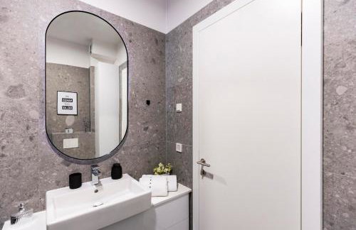 Maksimir Whisper, LUX 1BDR APT, Free Parking - Foto 18