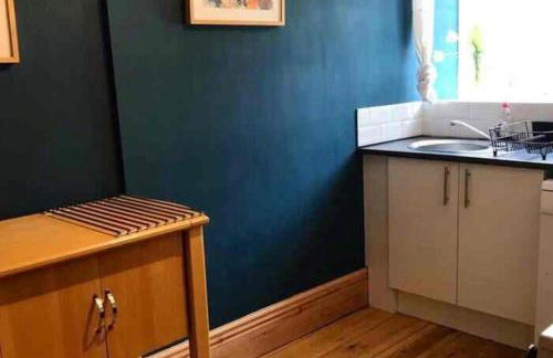 1 Bedroom -Sleeps 3-Dog friendly-Garden-Riverside - Photo 8