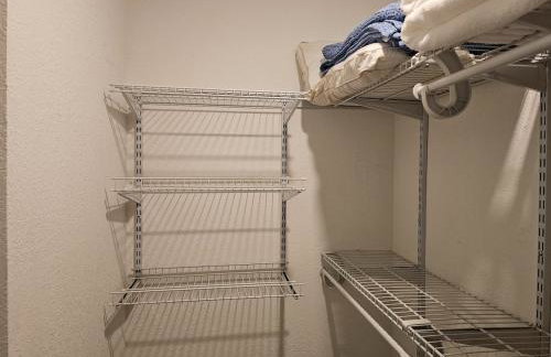 Modern 3BR Home Near Holycross Hospital - Foto 2