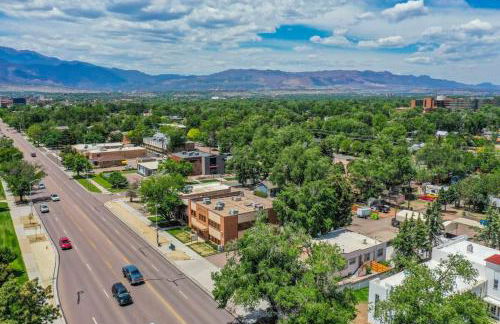 Pikes Escape - Downtown Workcation 4K Roku - Foto 28