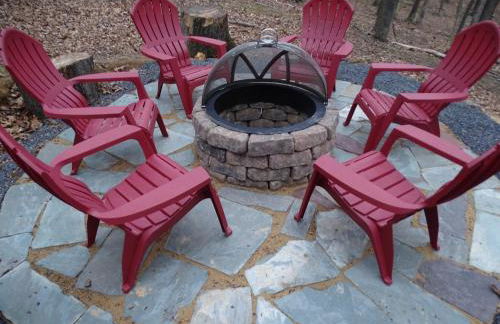 Ma-ple Haven --Wifi, Fireplace, Deck, Fire Pit, Family Friendly, Game Room, Pool Access - Foto 55