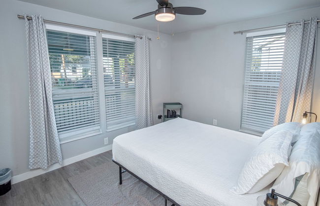 Stylish 4 Br/2ba Renovated Home Near Downtown - Foto 6