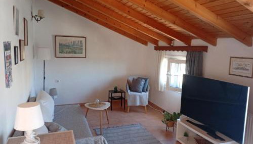 Cosy Loft Apartment, Argyrades - Foto 4