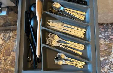 Love Travel Athens Apartments - Photo 36