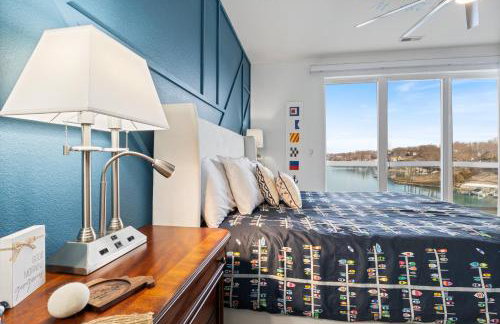 Nautical-Inspired Lakefront Unit w/ Awesome Views - Foto 30