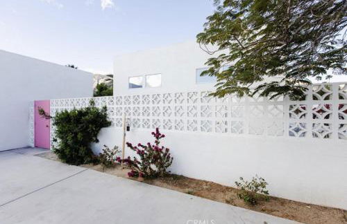 The Pink Paloma - A Barbie Inspired Villa in Palm Springs - Photo 6