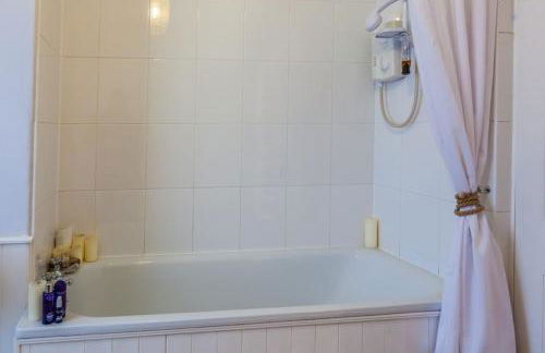 Number 29, a Grade two listed house in Masham - Foto 25