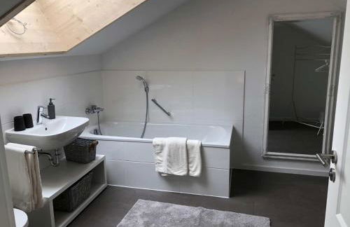 Ferienhaus Surheim - Foto 33