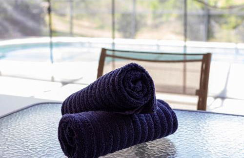 #350-Stunning Villa with Modern Decor, West Facing Pool Overlooking Private Conservation Land - Foto 45