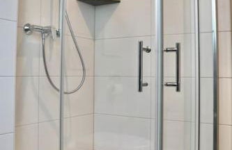 Moderne DG-Wohnung im Günztal - Foto 9