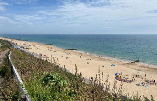 Villa Maria Southbourne - 2 Mins to Beach - Coastal - Dog-Friendly - Modern Luxury - Large Private Garden - Private Access - Parking - Foto 30