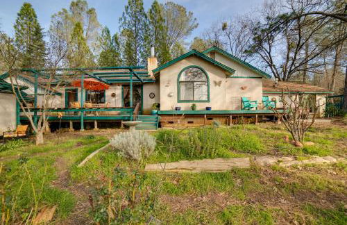 On 10 Acres! Serene Nevada City Retreat with Hot Tub - Foto 1