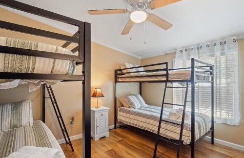 Rocking W - Screened In Porch And Lakeside Fire Pit! - Foto 27