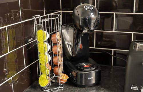 Crew Quarters - Your Ideal Stay in Bury - Photo 57