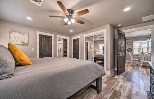 Lakefront Fort Towson Home Private Dock and 3 Decks - Foto 13