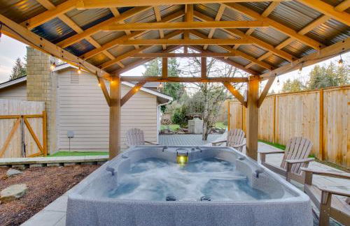 Modern Kirkland Home with Sauna and Outdoor Fireplace - Foto 29