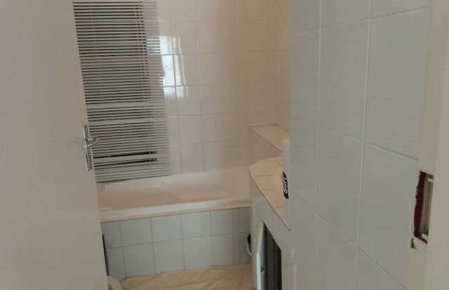 Central Sandton Apartment - Photo 37