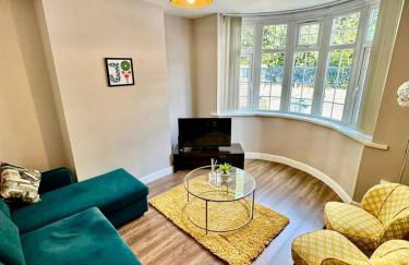 Cozy 3-bed house ideal for families and contractors with Netflix 7 miles for Birmingham City Centre - Foto 8