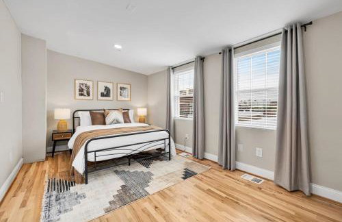 Luxury 4-BR with Free Parking in Heart of DC - Steps to Metro - Photo 38