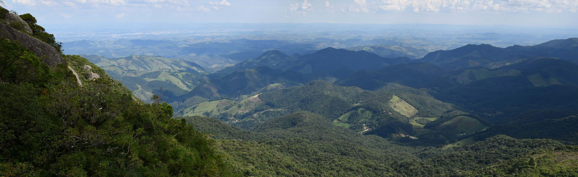 Senderismo por Pico do Selado