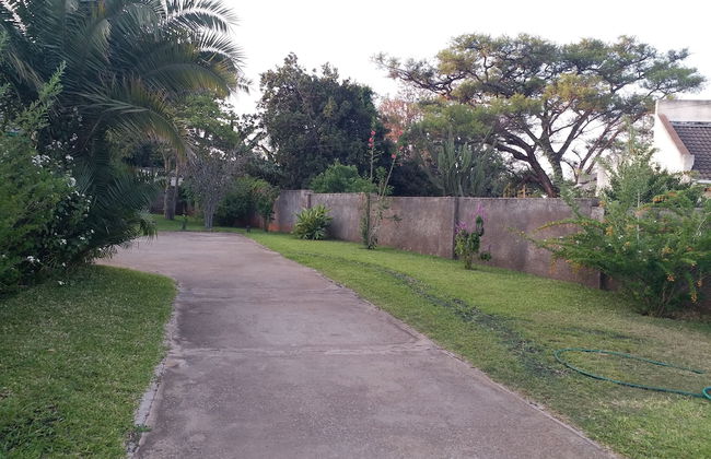 The Best Green Garden Guest House in Harare - Foto 31