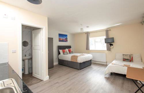 Saffron Studios - Photo 8