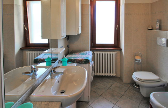 2 bedroom Apartment in Cremia with garden - Photo 11