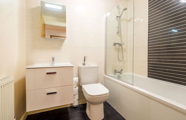 Stunning Shore Apartment with Balcony - Foto 26