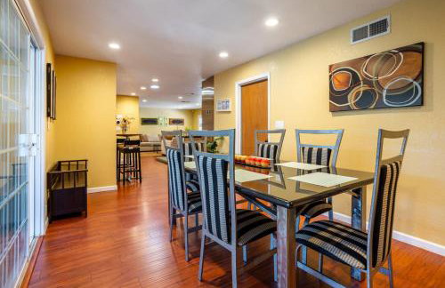 Wine Waves & Comfort 2BR Bay Area Beauty - Foto 28