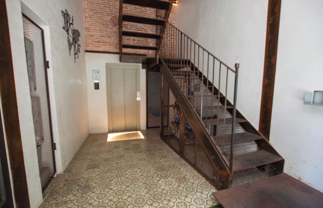 Classic Catedral Apartments - Photo 1