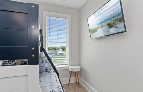 Luxury Beach Condo 5 Min Walk to Beach & Shops! - Foto 36