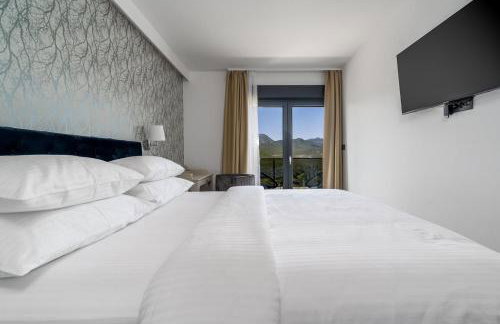 Villa Neda Heated Pool, Hot-tub, Sauna, 3 bedrooms - Photo 19